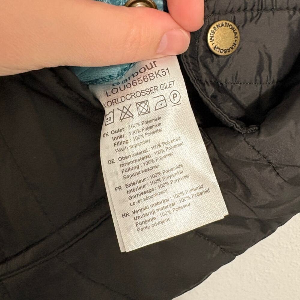 Barbour WorldCrosser Gilet Black Quilted Vest Preppy Minimalist Classic - Picture 7 of 7
